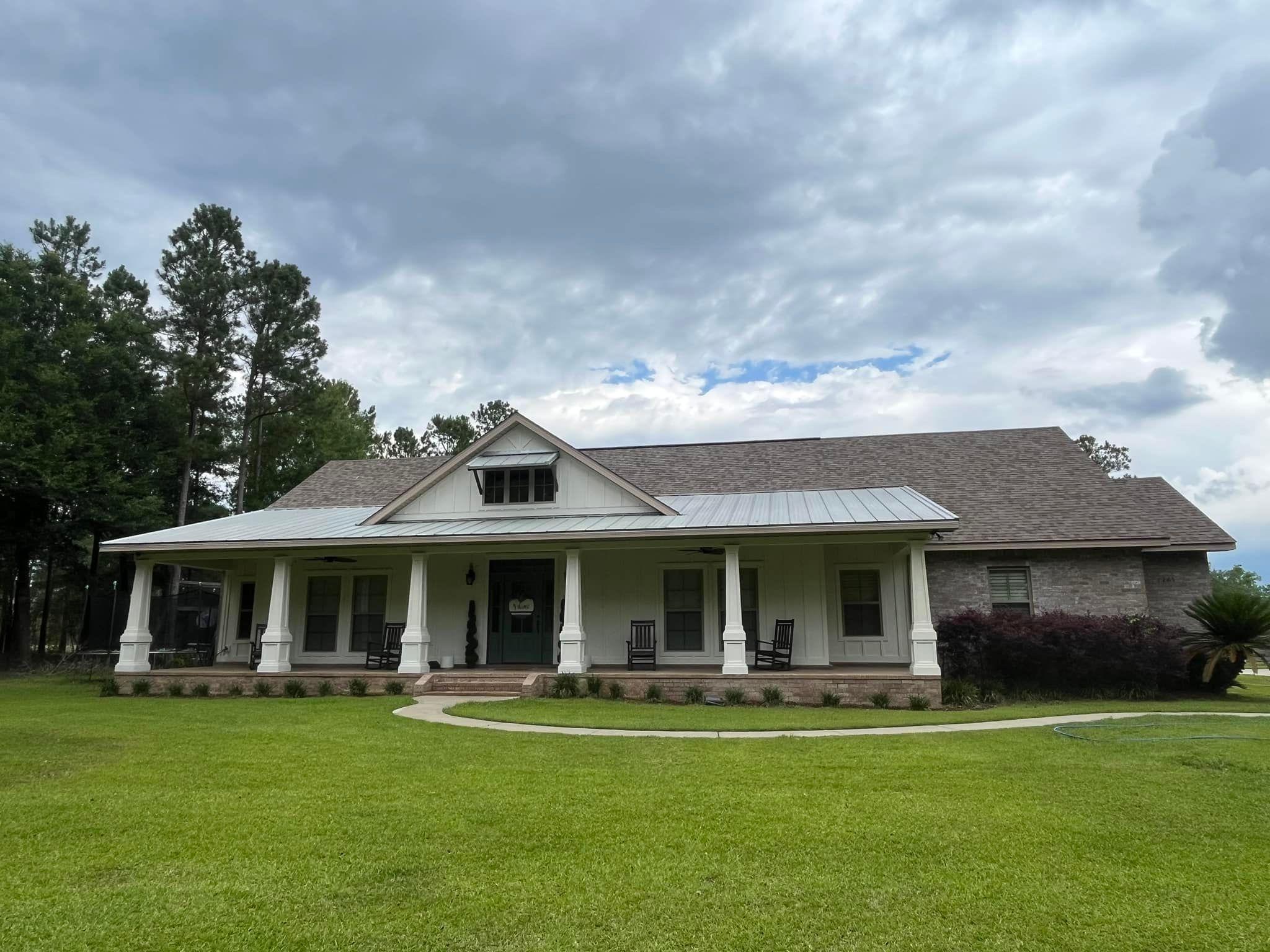 Panhandle Exterior Pros LLC team in Milton, FL - people or person