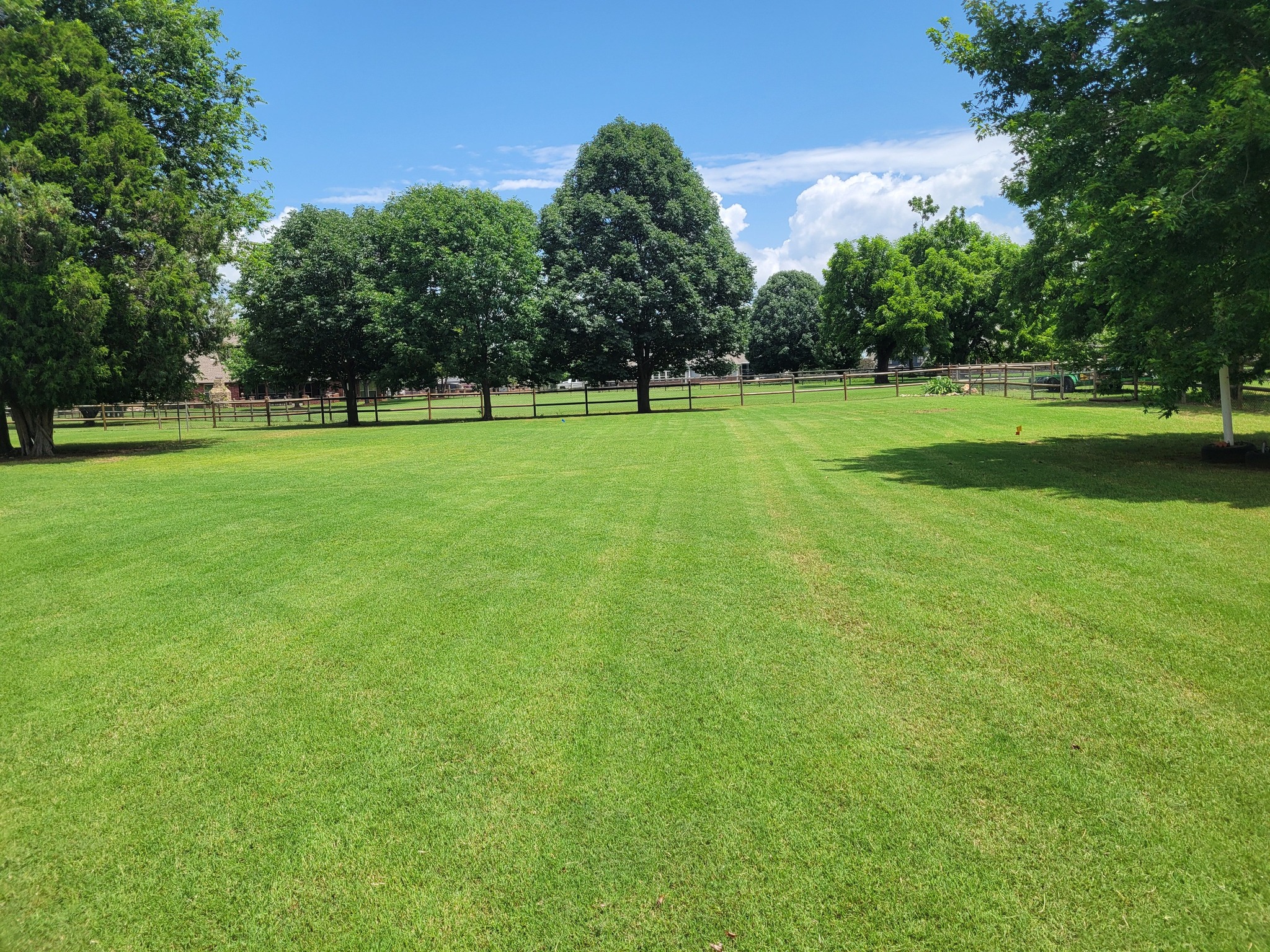 R&M Lawn Services team in Tulsa, OK - people or person