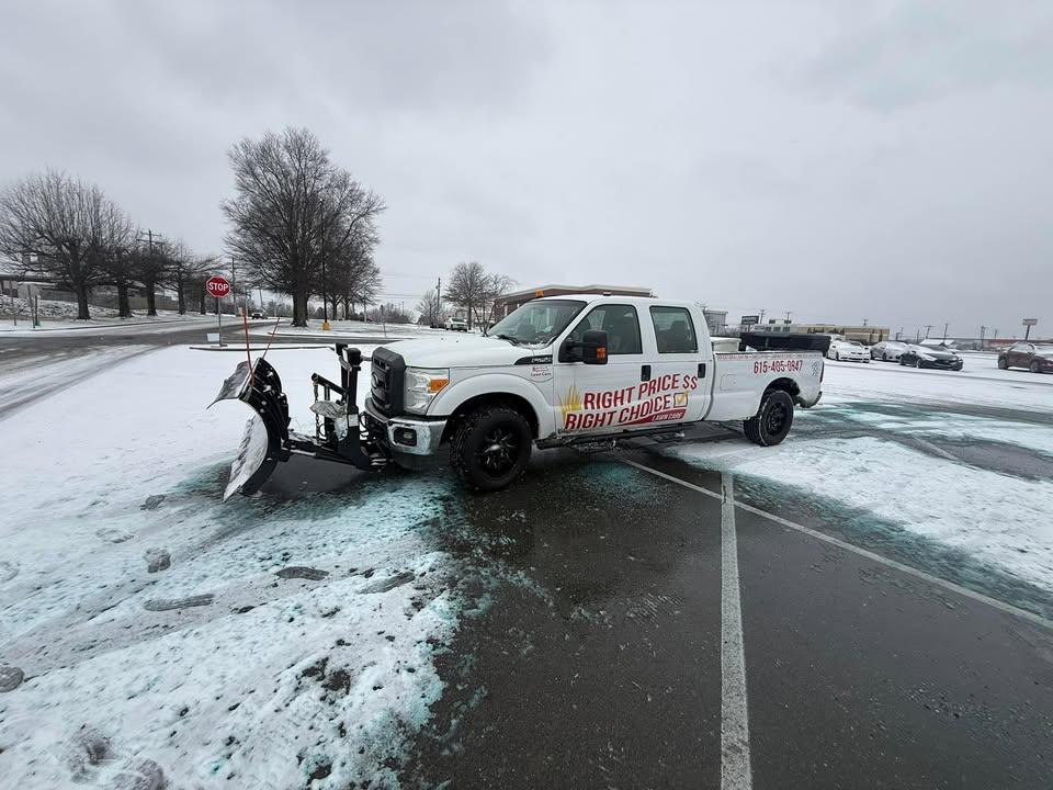  for The Right Price Right Choice Lawn Care Services in Murfreesboro, TN