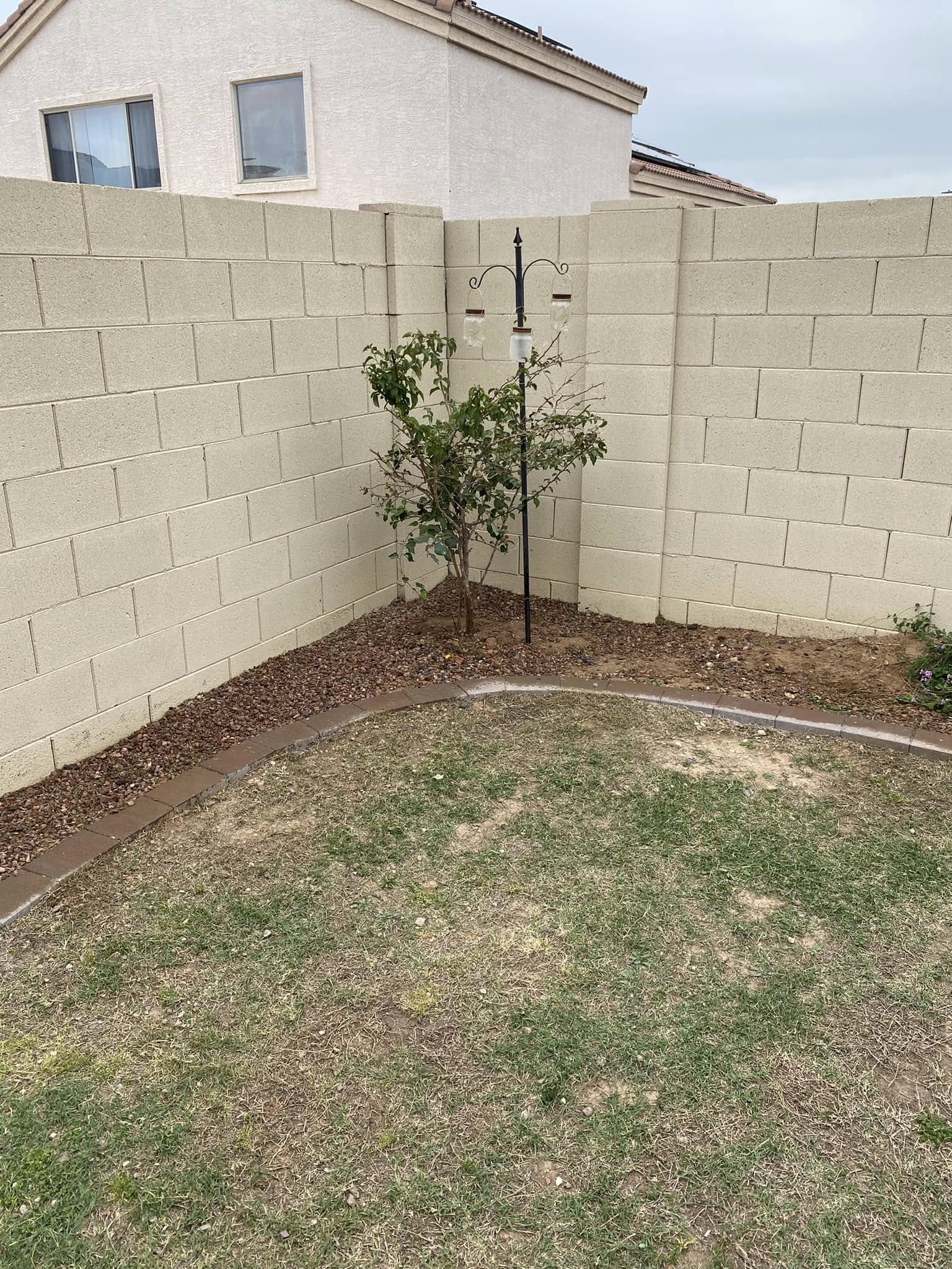 landscaping company Ramirez Landscaping in El Mirage, AZ