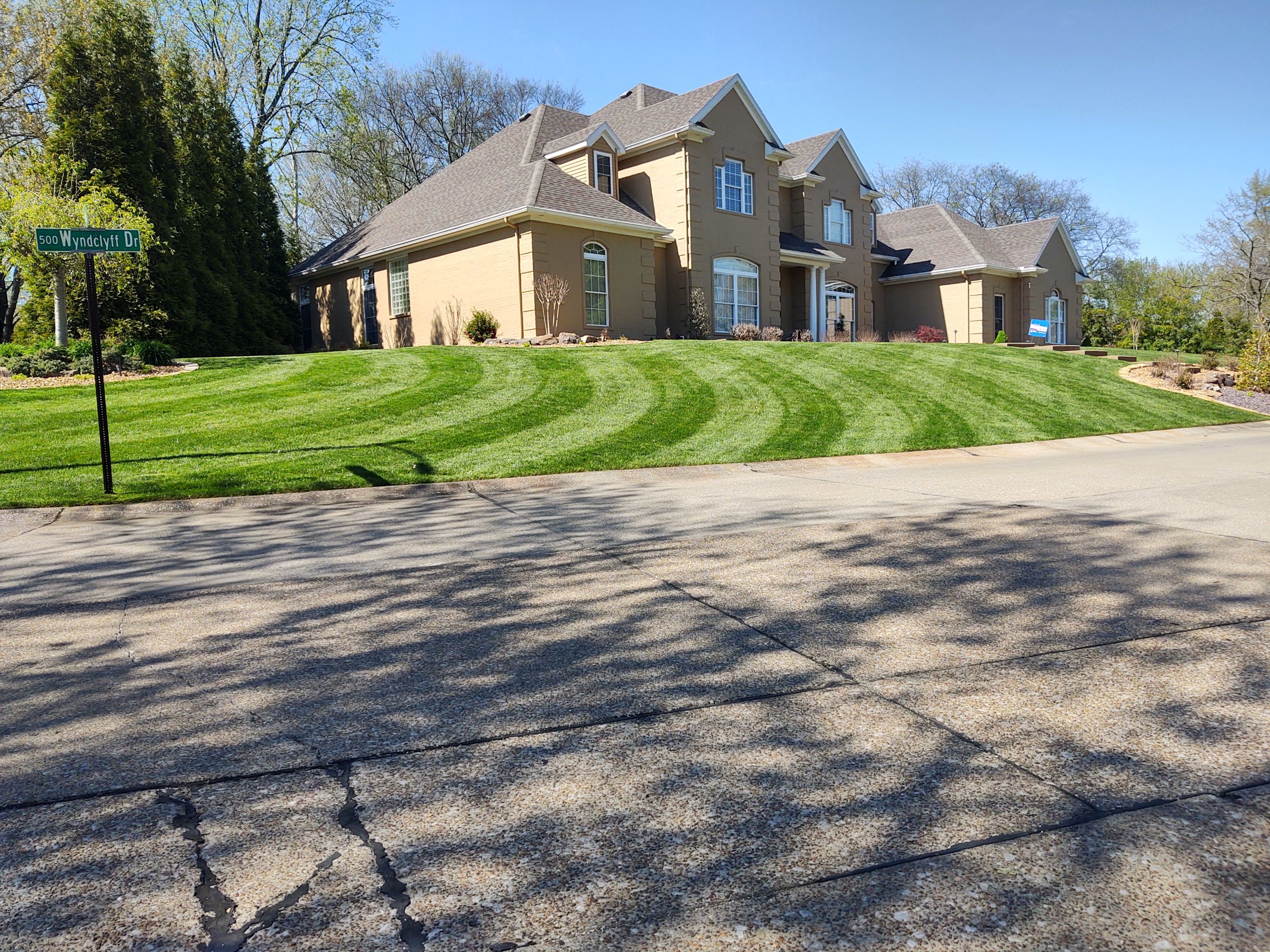 The Grass Guys™ team in Evansville, IN - people or person