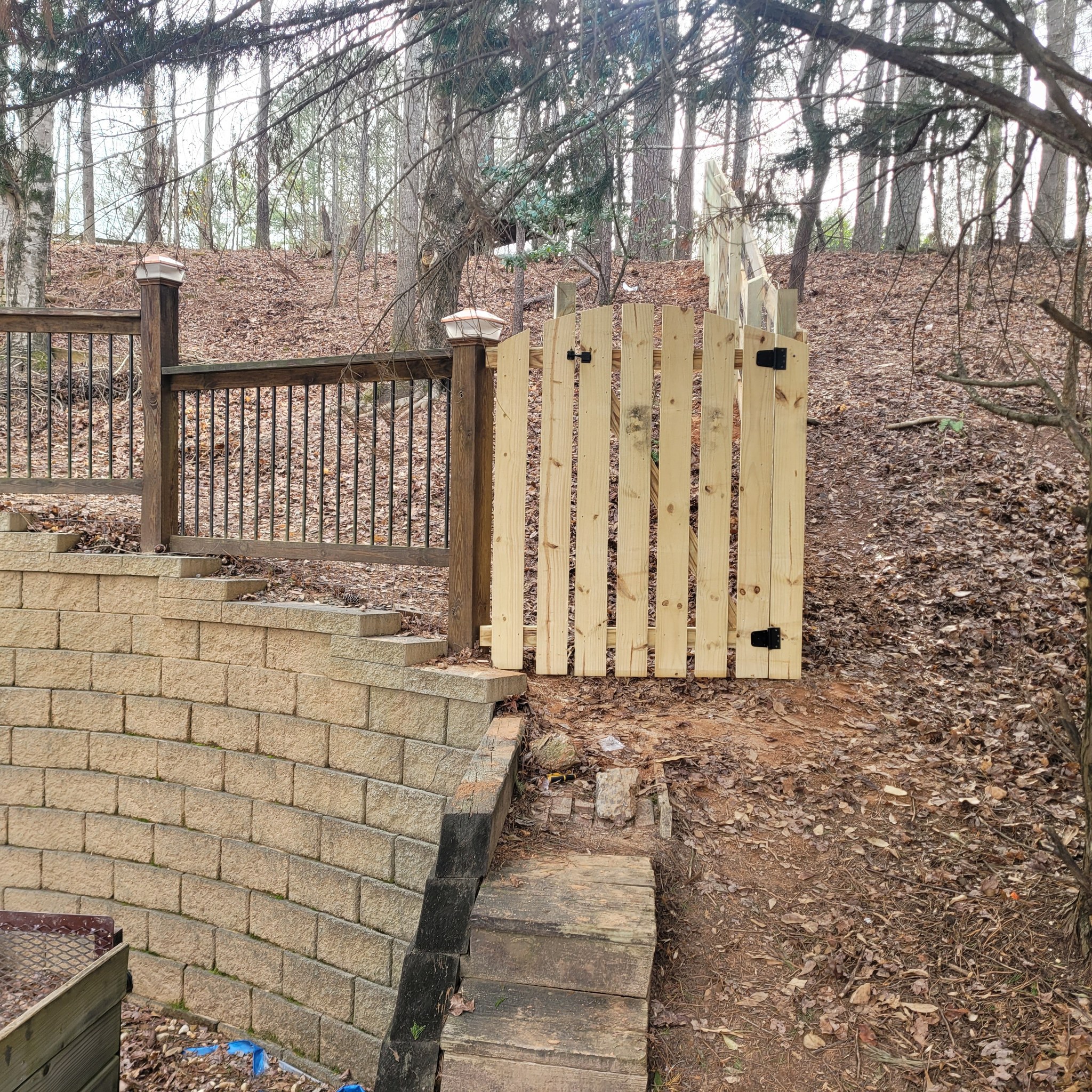 Fencing company Premier Fence in Marietta, GA