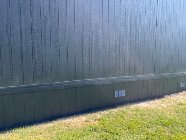 Finished Smart Panel skirting on a mobile home