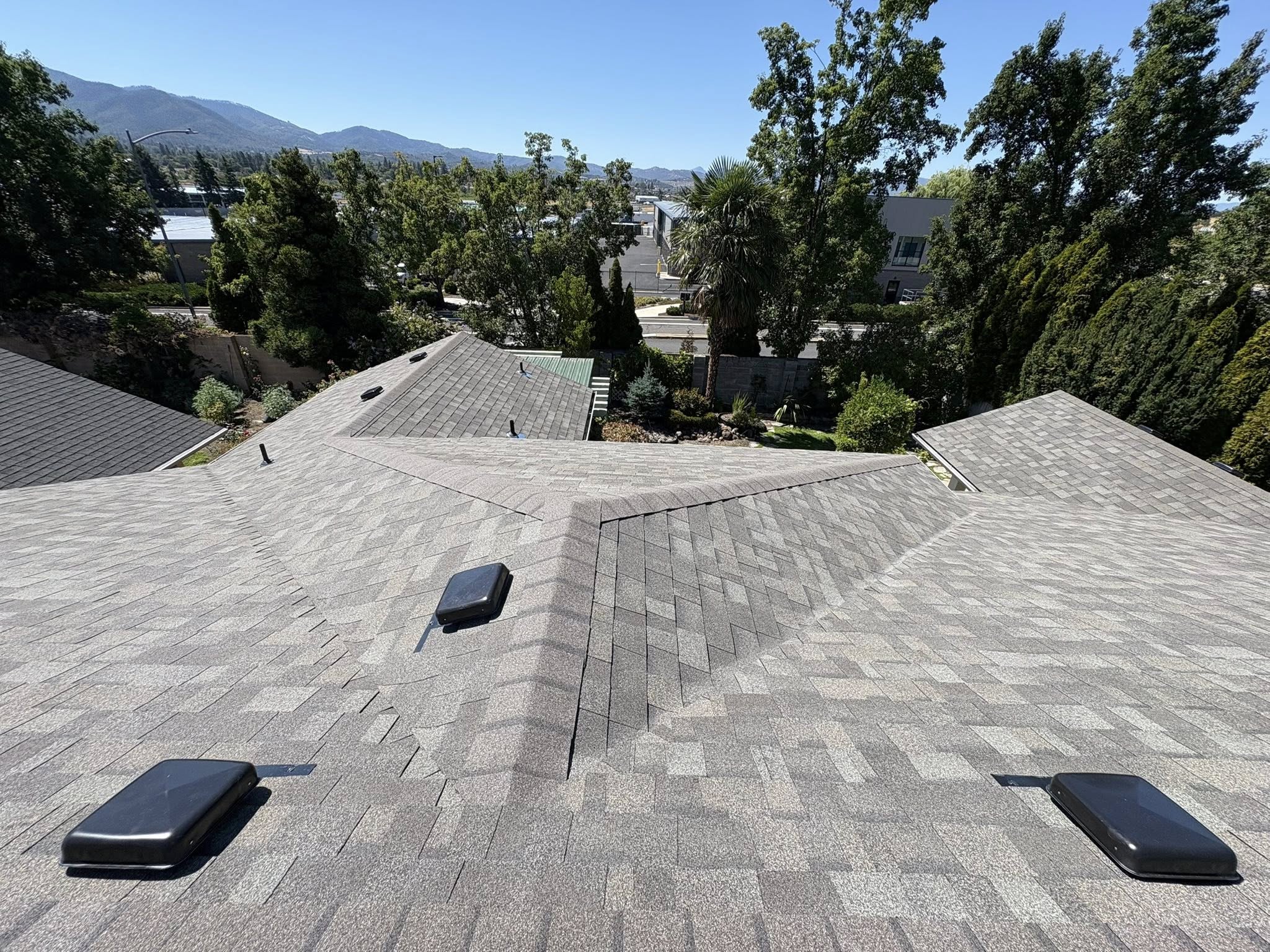  for Crestwell Roofing Plus LLC in Grants Pass, OR
