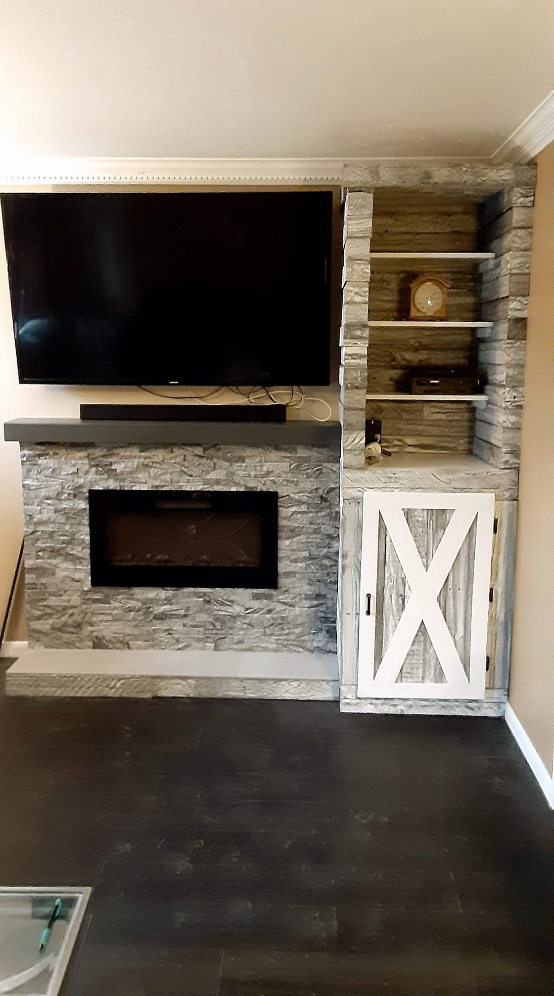 Construction & Remodeling company DCA Carpentry Solutions LLC in Brook Park, OH