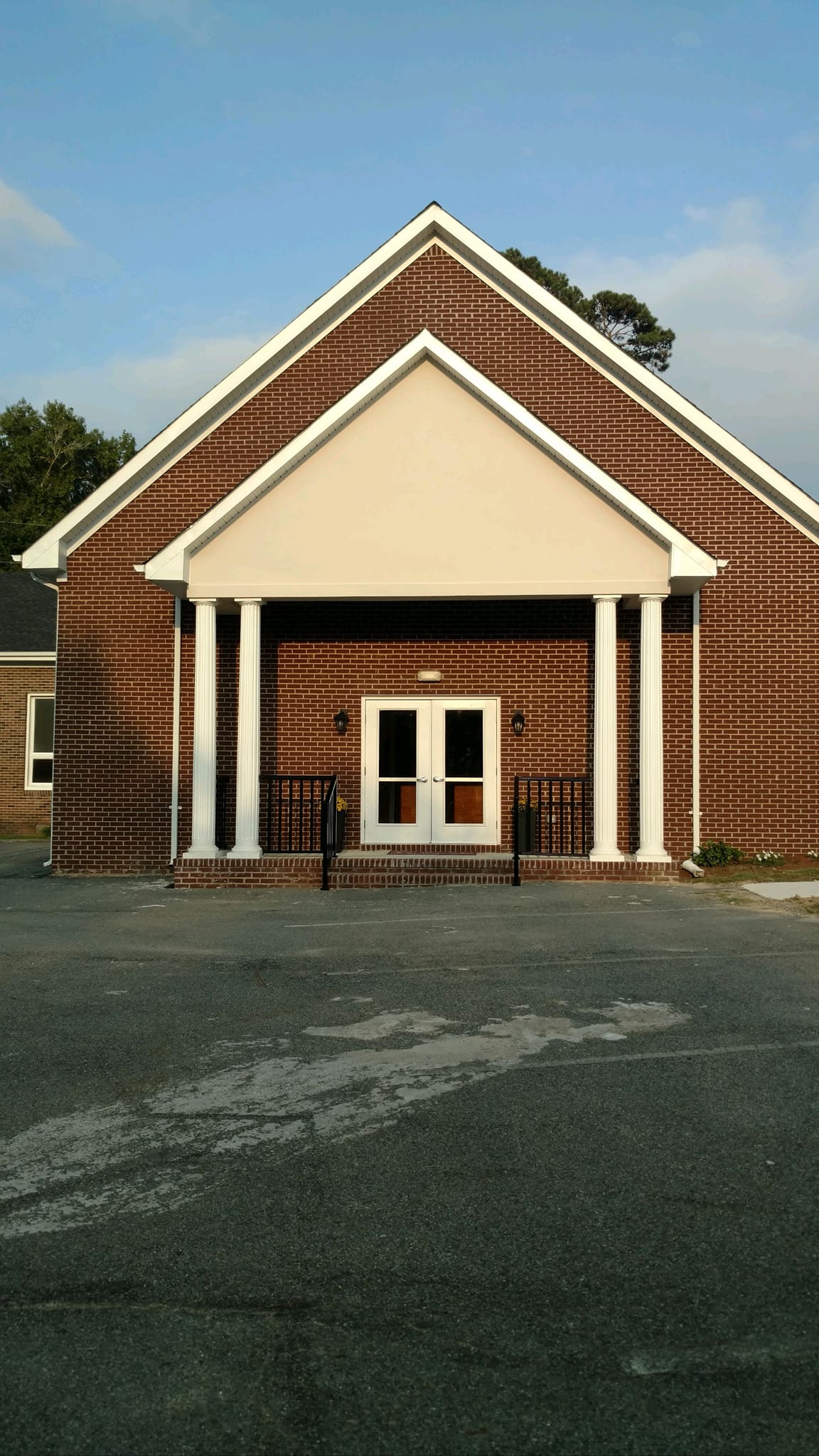 construction & remodeling company A & B Custom Design in Franklin County, VA