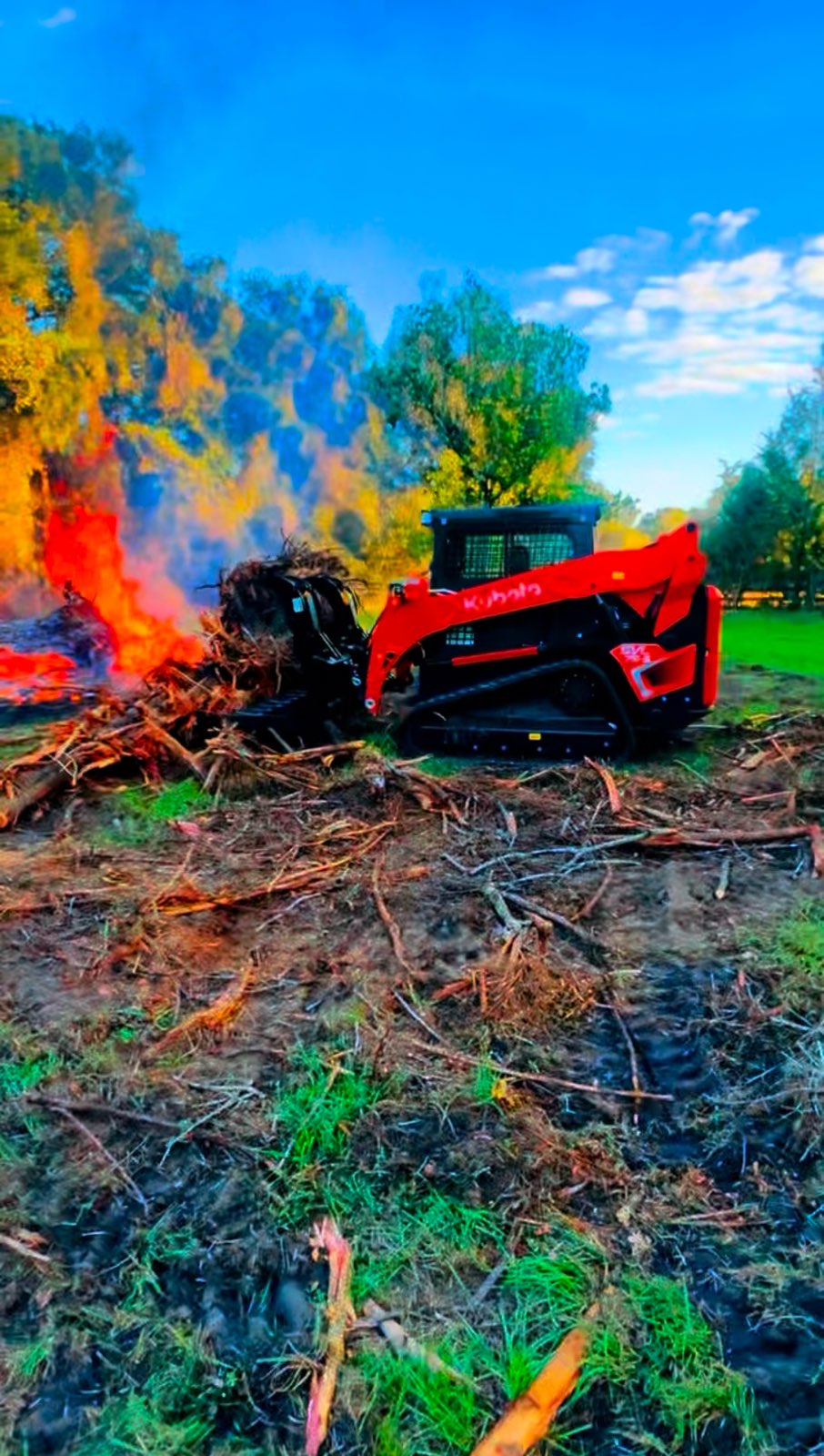 Family Roots Landworks and Debris Removal team in Newberry, FL - people or person