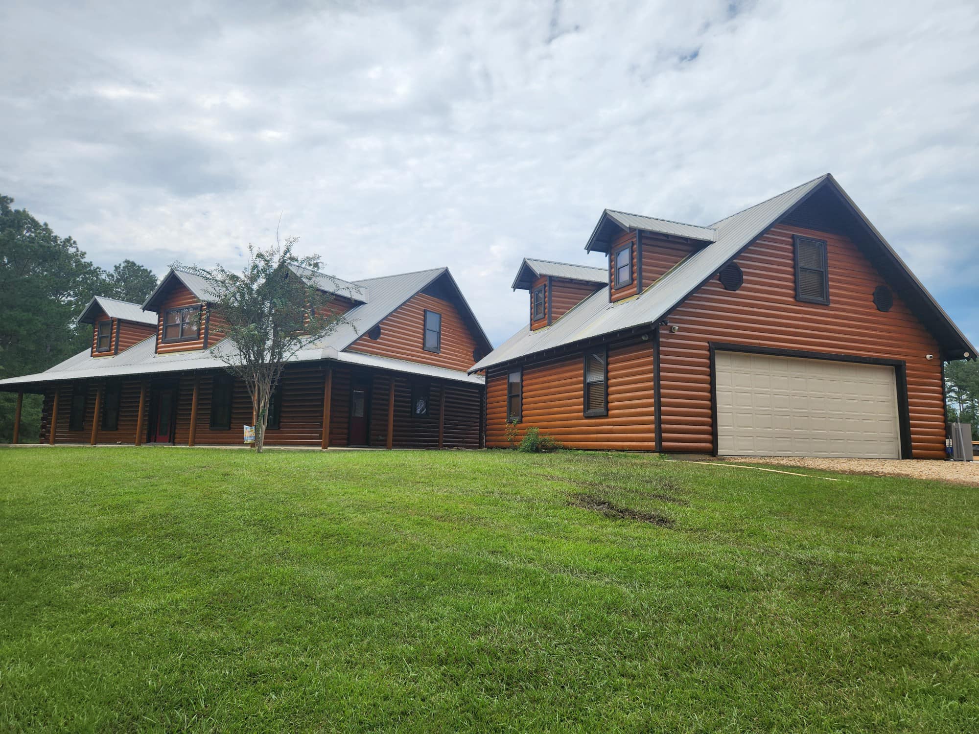 log home restoration company Moss Construction in Longview, TX