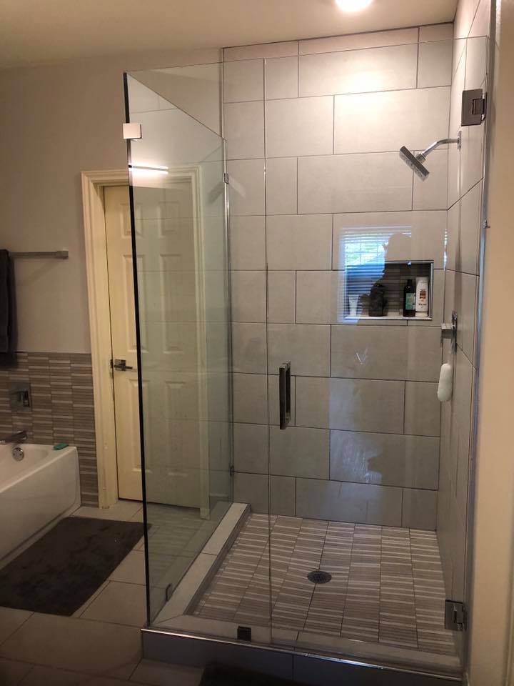 Glass & Shower Doors company Topline Glassworks in Kansas City, MO