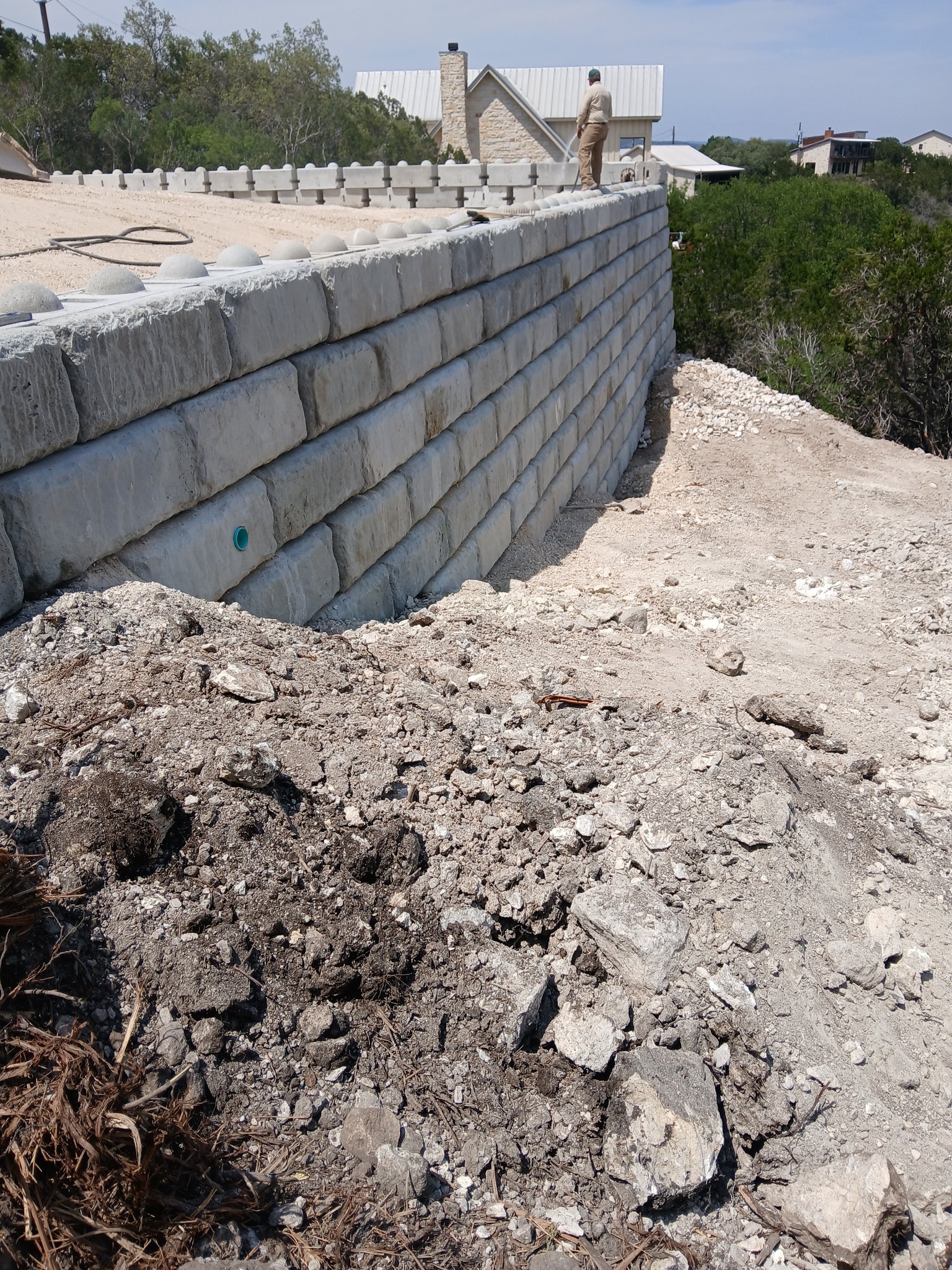  for Thompson Construction in Uvalde, TX