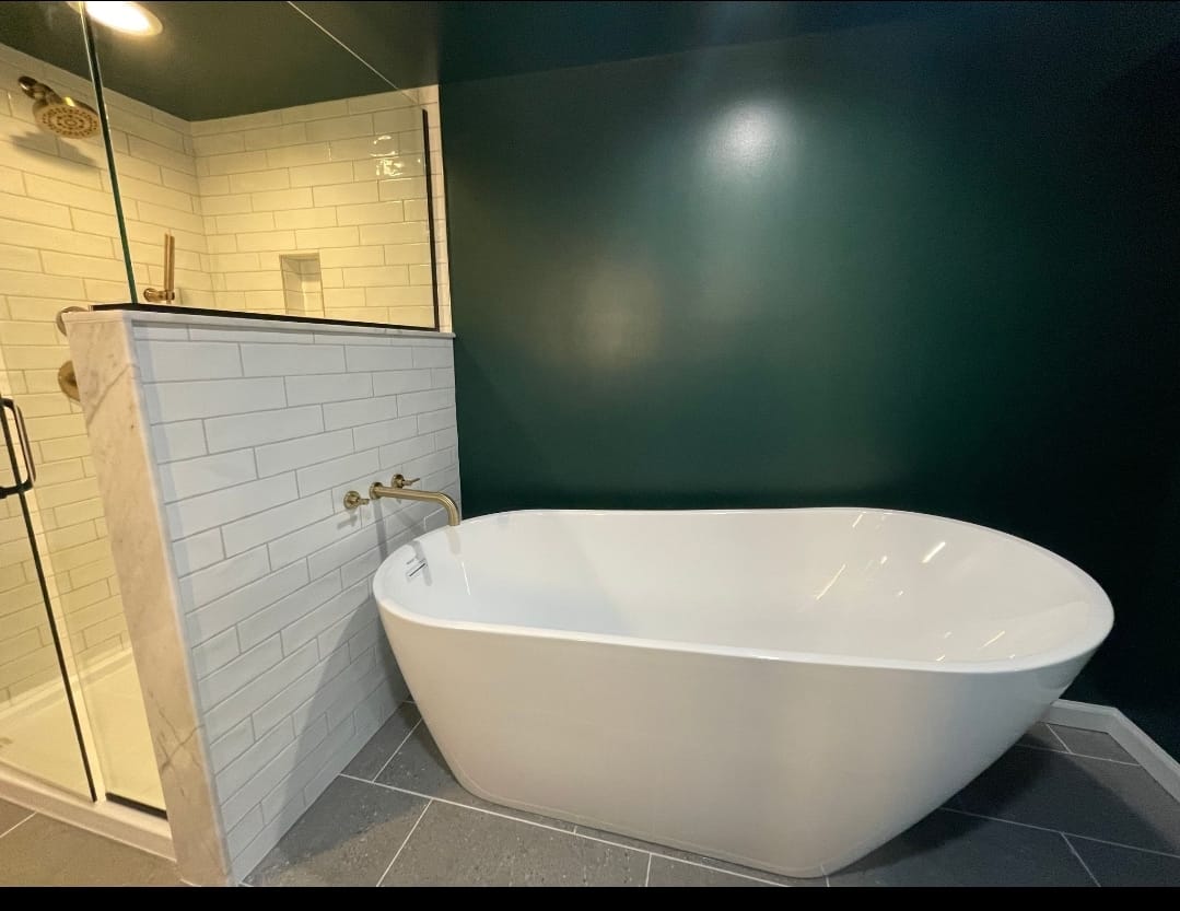 Mitten Made bathroom finishing