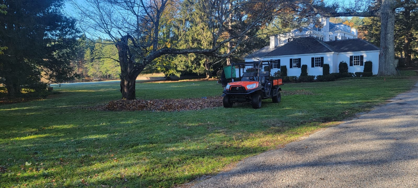 landscaping company Romero Máster Landscaping in Lunenburg, MA