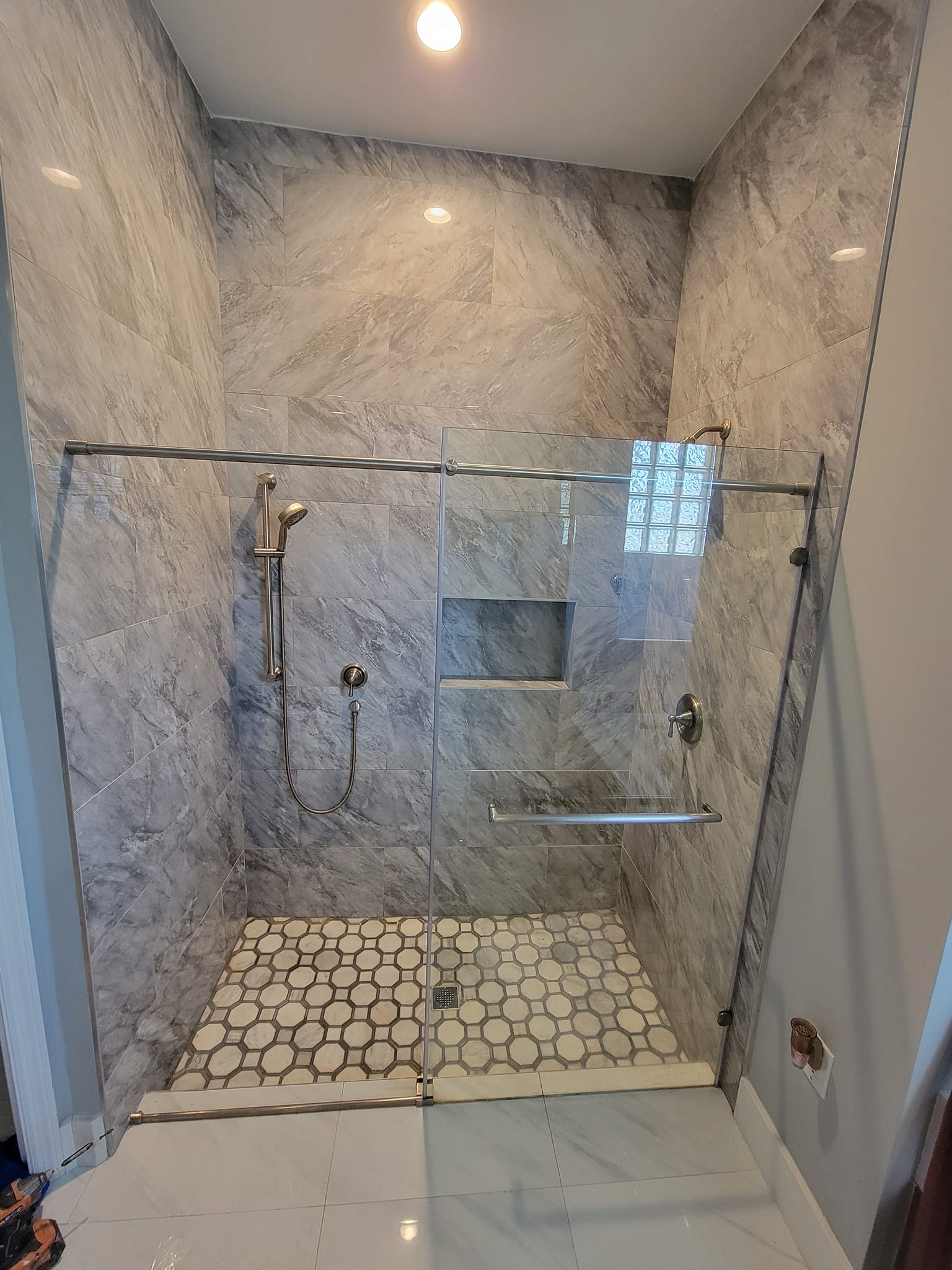  for Call Me Handy in Hialeah, FL