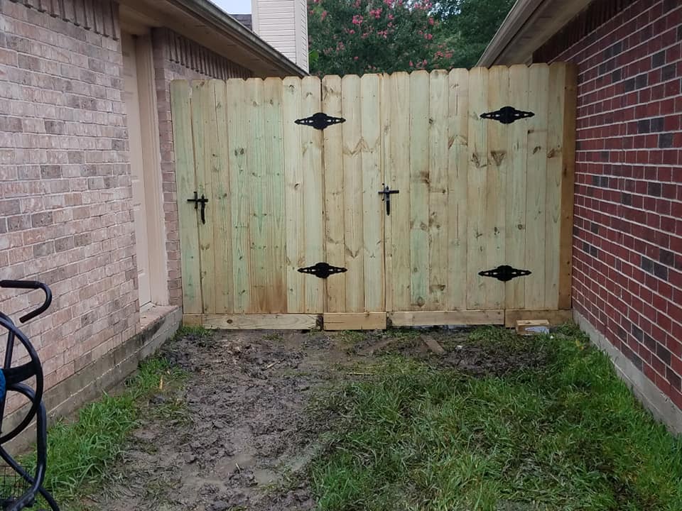Mondragon Fencing/Remodeling team in Houston, TX - people or person