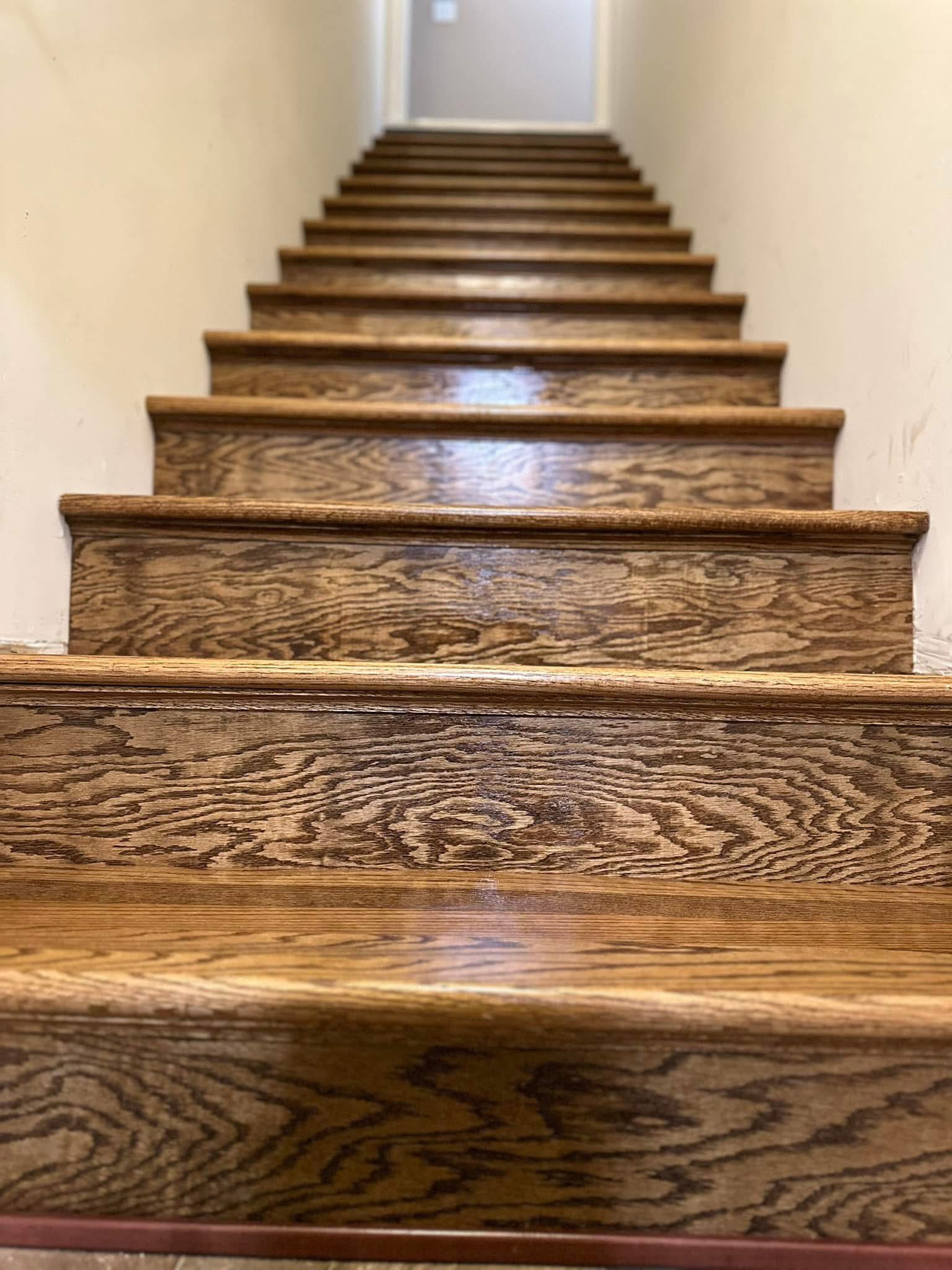 DV Flooring Company LLC team in High Ridge, MO - people or person