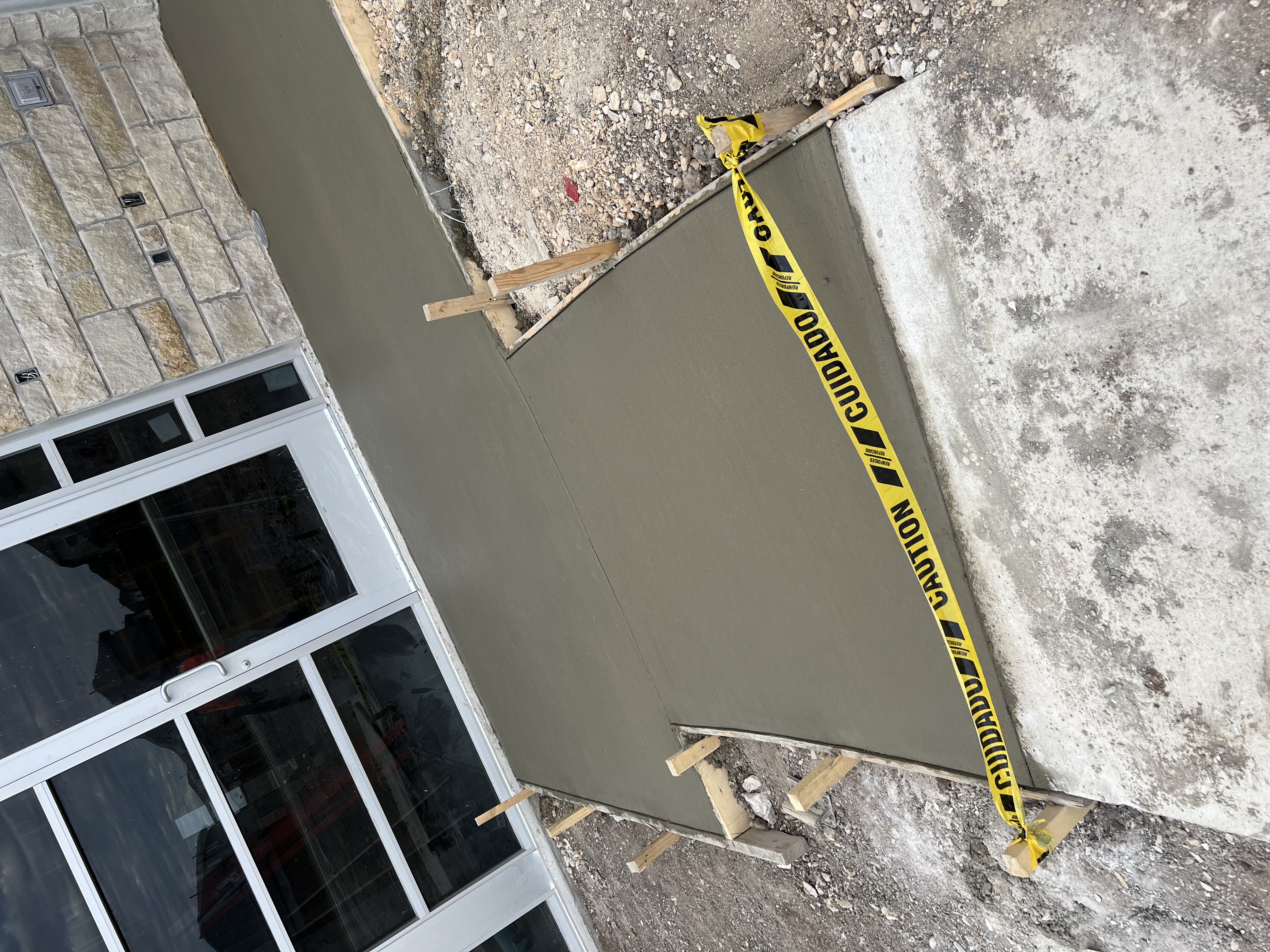  for Leo's Concrete Crew in Elgin, TX
