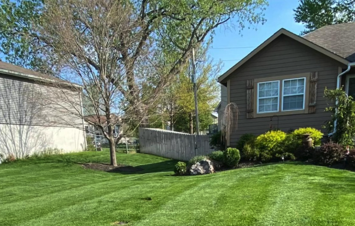  for Elite Lawn Care Solutions in Basehor, KS