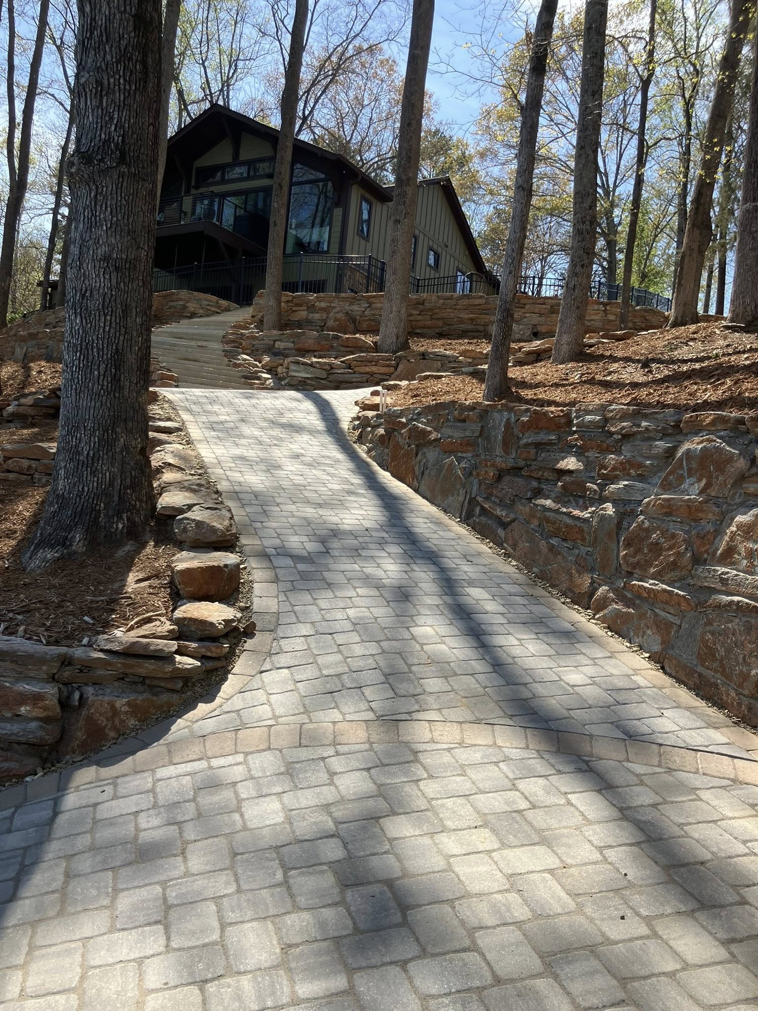 Landscaping & Hardscaping company Mountain View Lawn Care and Detail in Seneca, SC