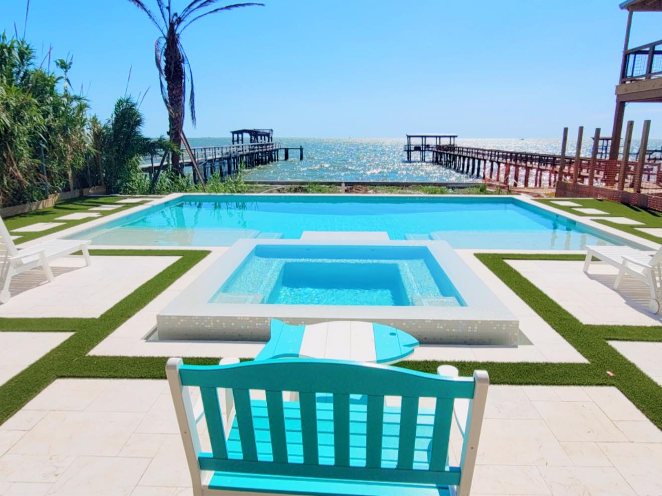 Pool Cleaning company JBH Pool in Galveston, TX