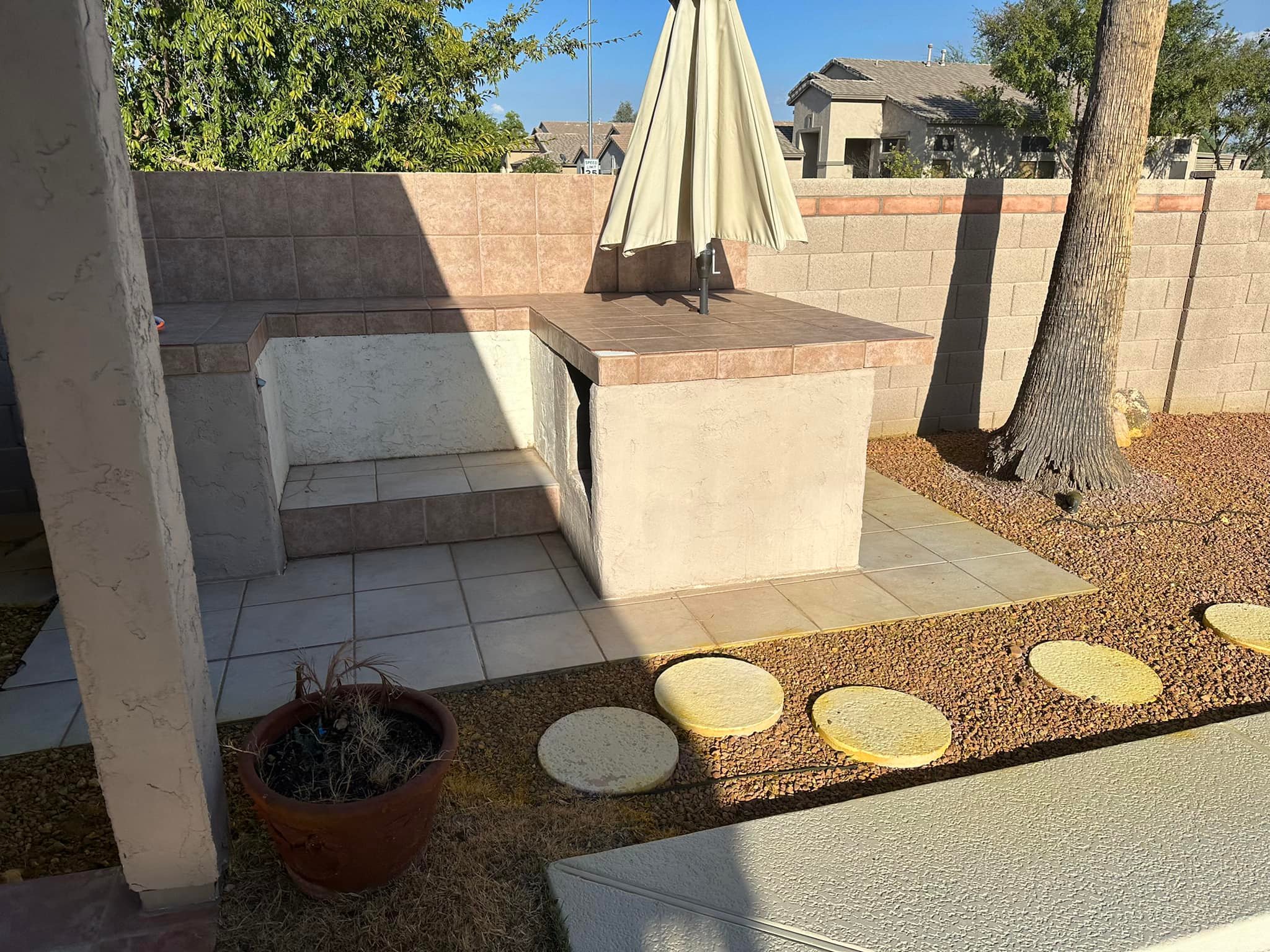 landscaping company Ramirez Landscaping in El Mirage, AZ