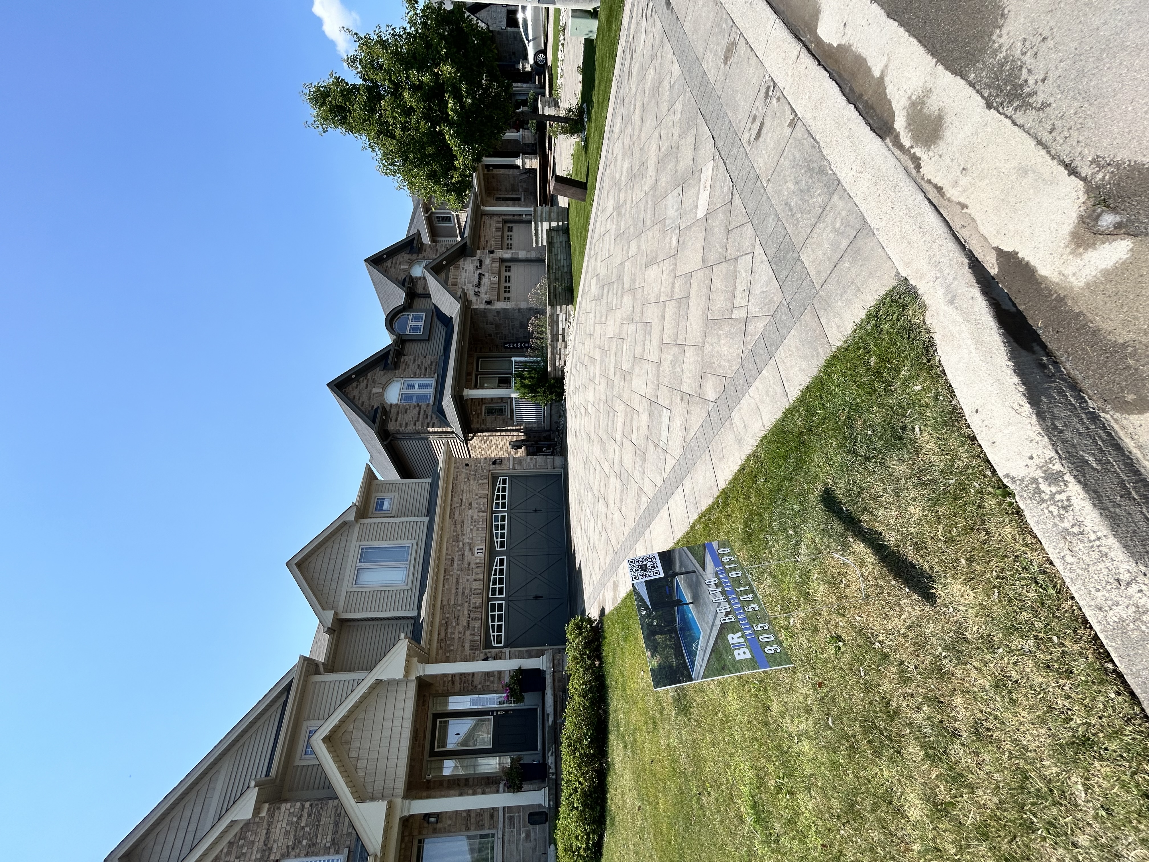 Bravo Interlock Repairs team in Burlington , ON - people or person