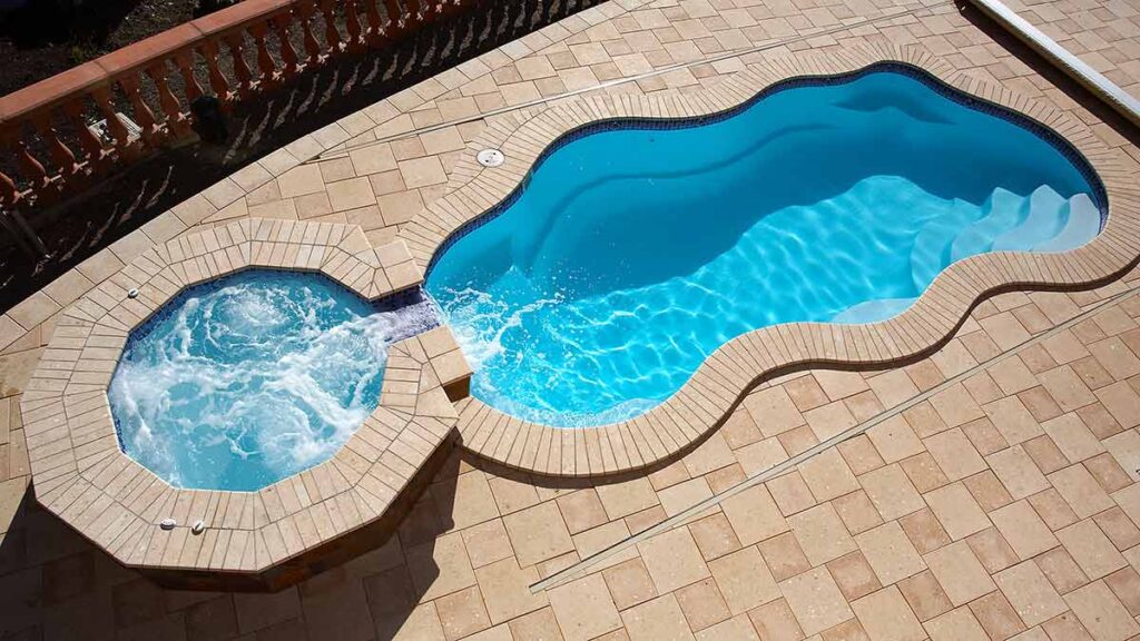 Pool Maintenance company Kinetic Pools in Corpus Christi, TX