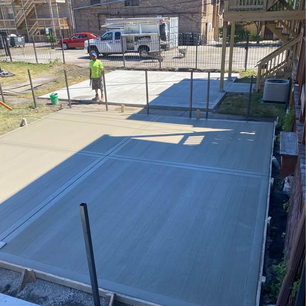 Construction & Remodeling company Luna Dynasty Concrete in Chicago, IL