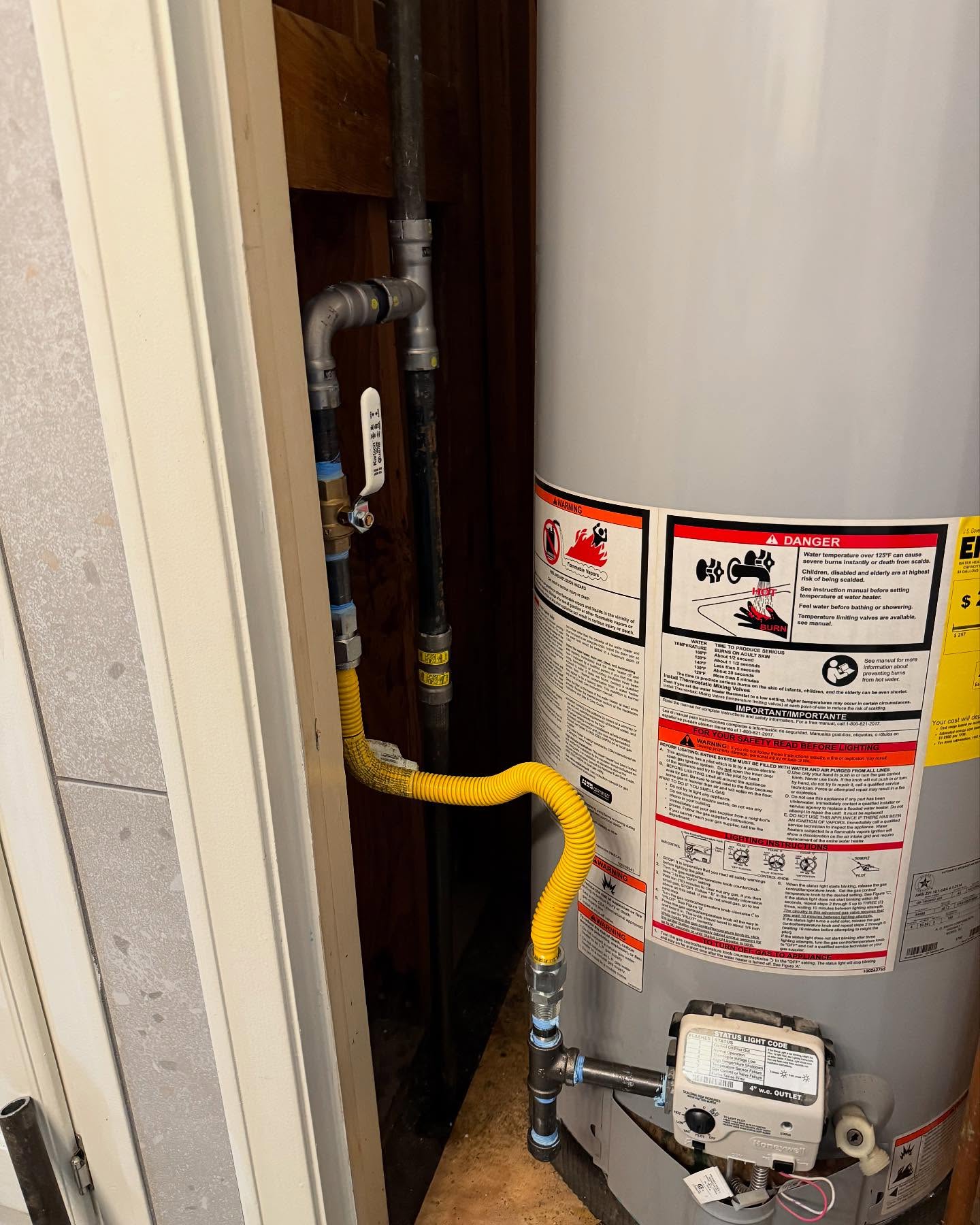 plumber company Salazar Plumbing Services Co LLC in Garland, TX