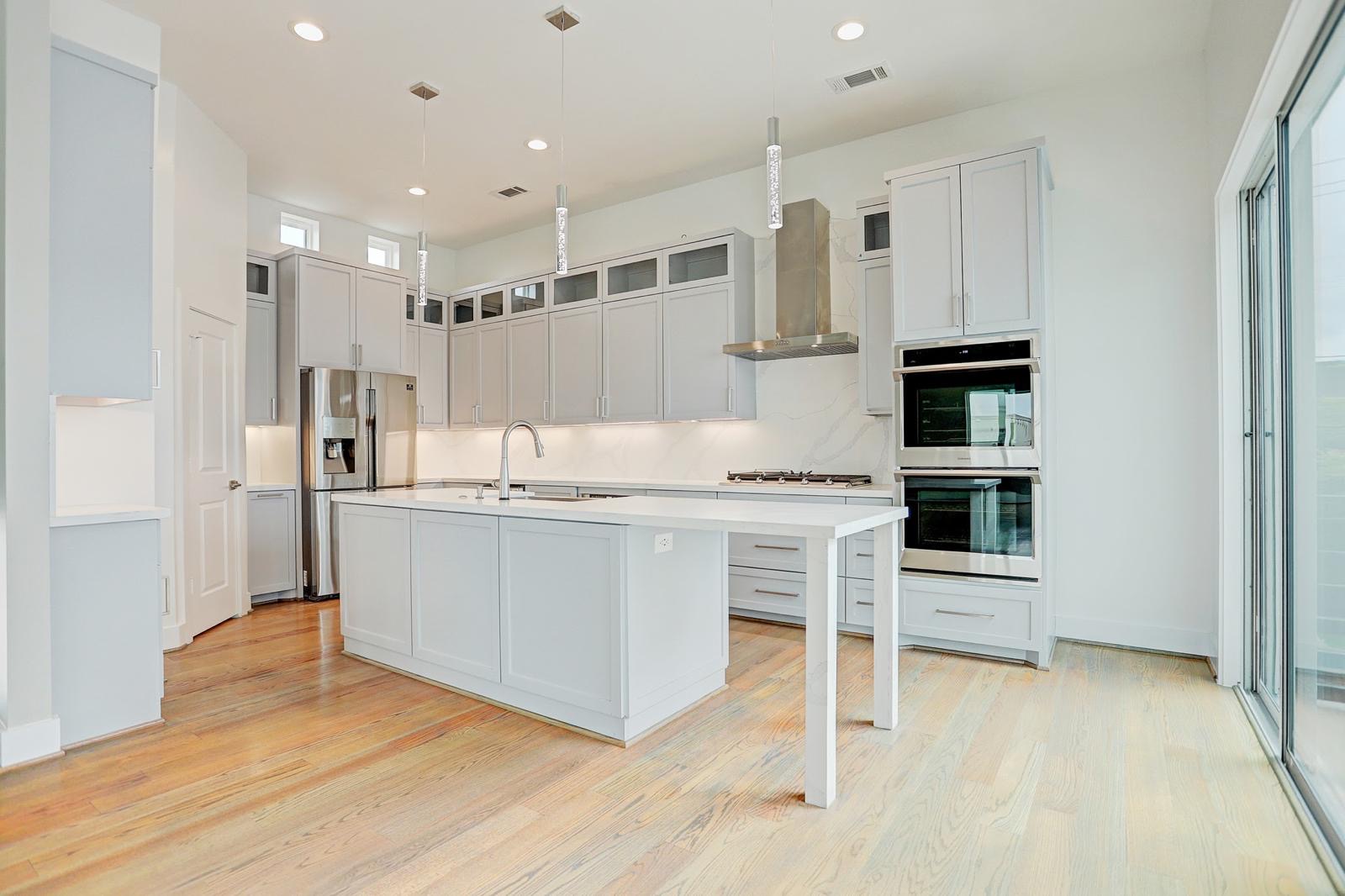 Construction & Remodeling company Paz Renovations in Houston, TX