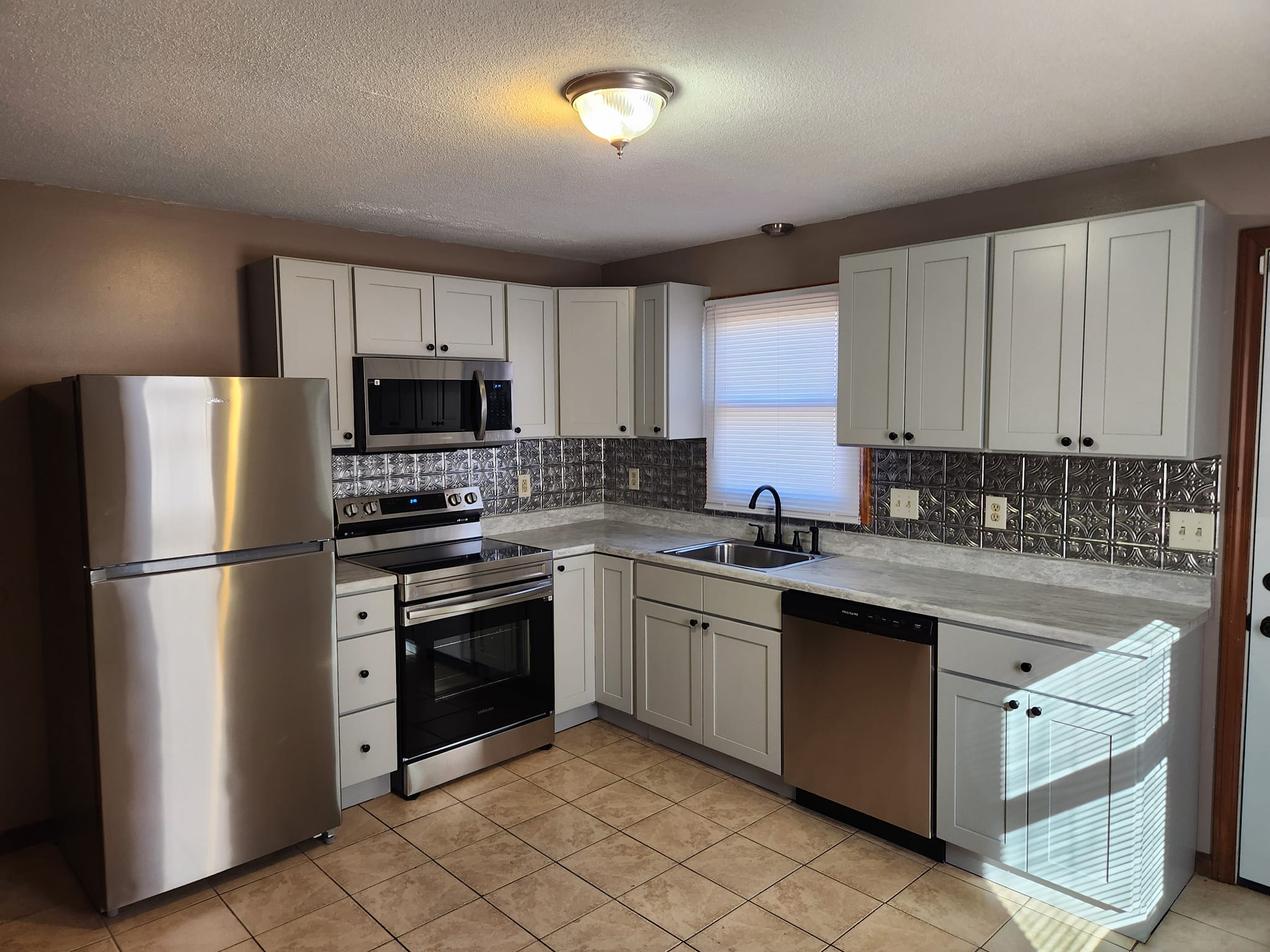 Construction & Remodeling company Syriac General Contracting in Three Rivers, MA