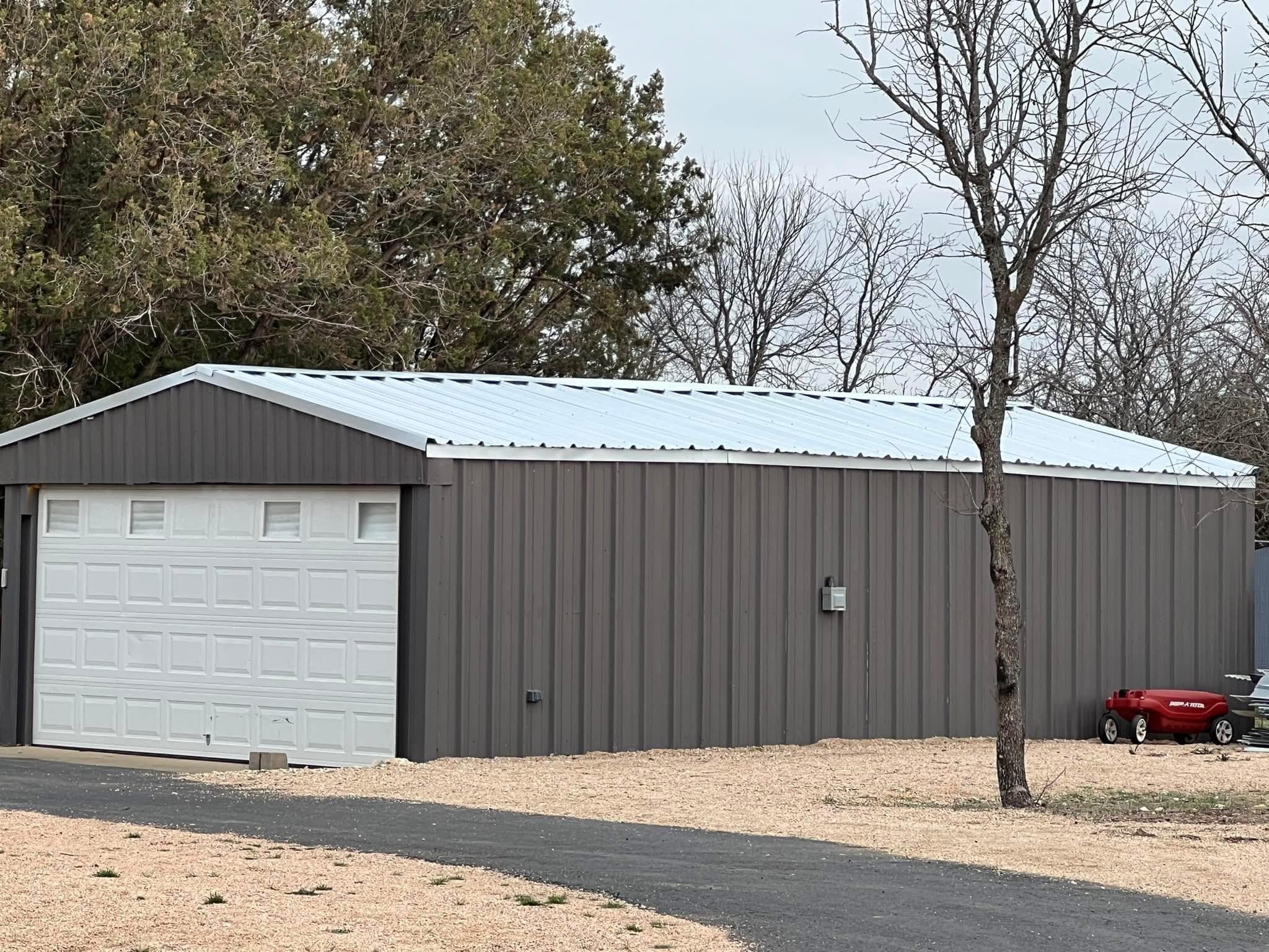 Rigo’s Roofing team in Eastland, Texas - people or person