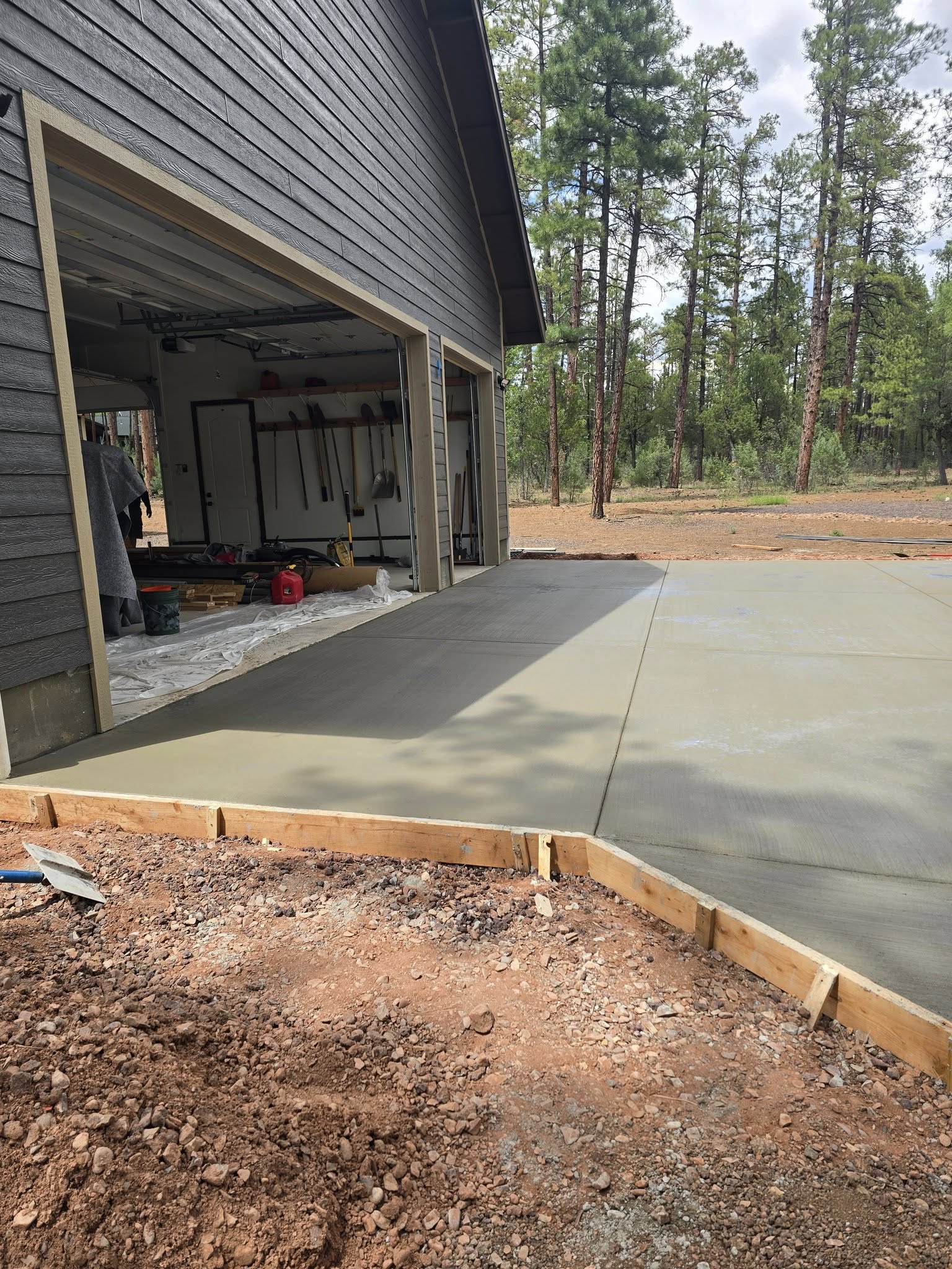 Concrete Services company Diamond Dust Concrete in Show Low, AZ