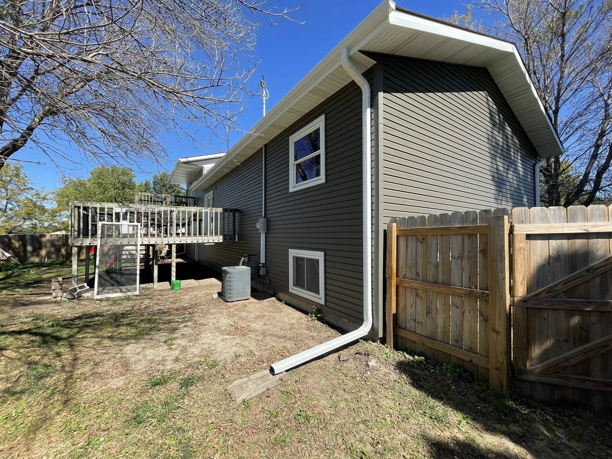 Gutter Cleaning Company company The Gutter Man Seamless in Kearney, NE