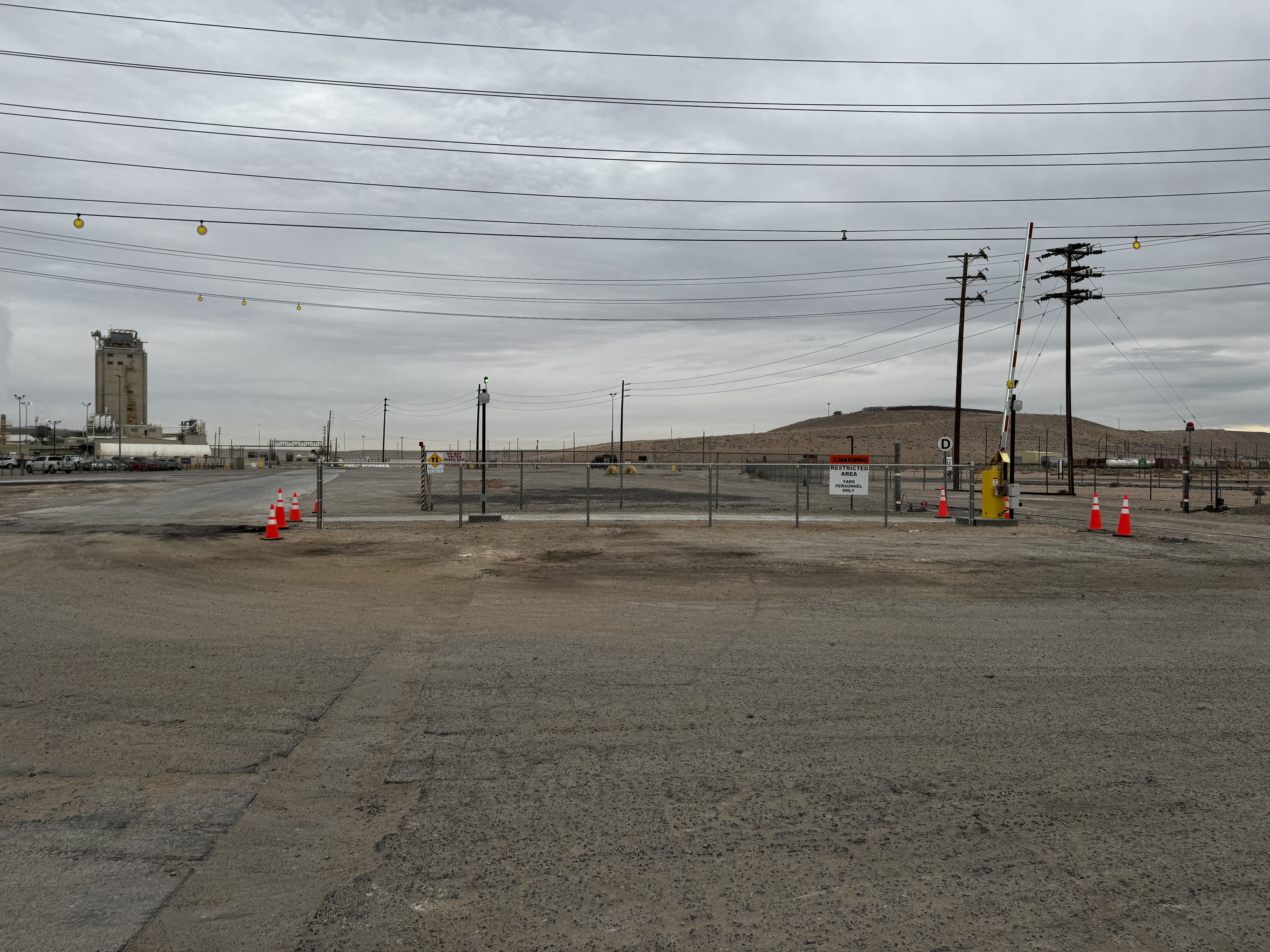  for Ellis Fence CO in Barstow, CA