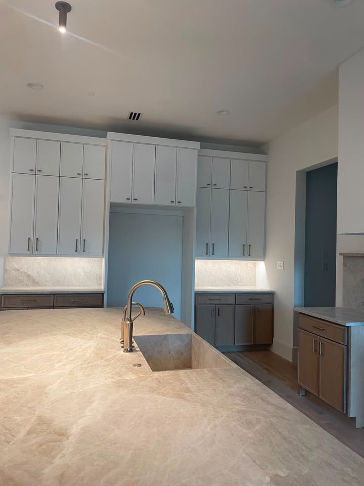 Carpentry project by Luxurious Construction LLC