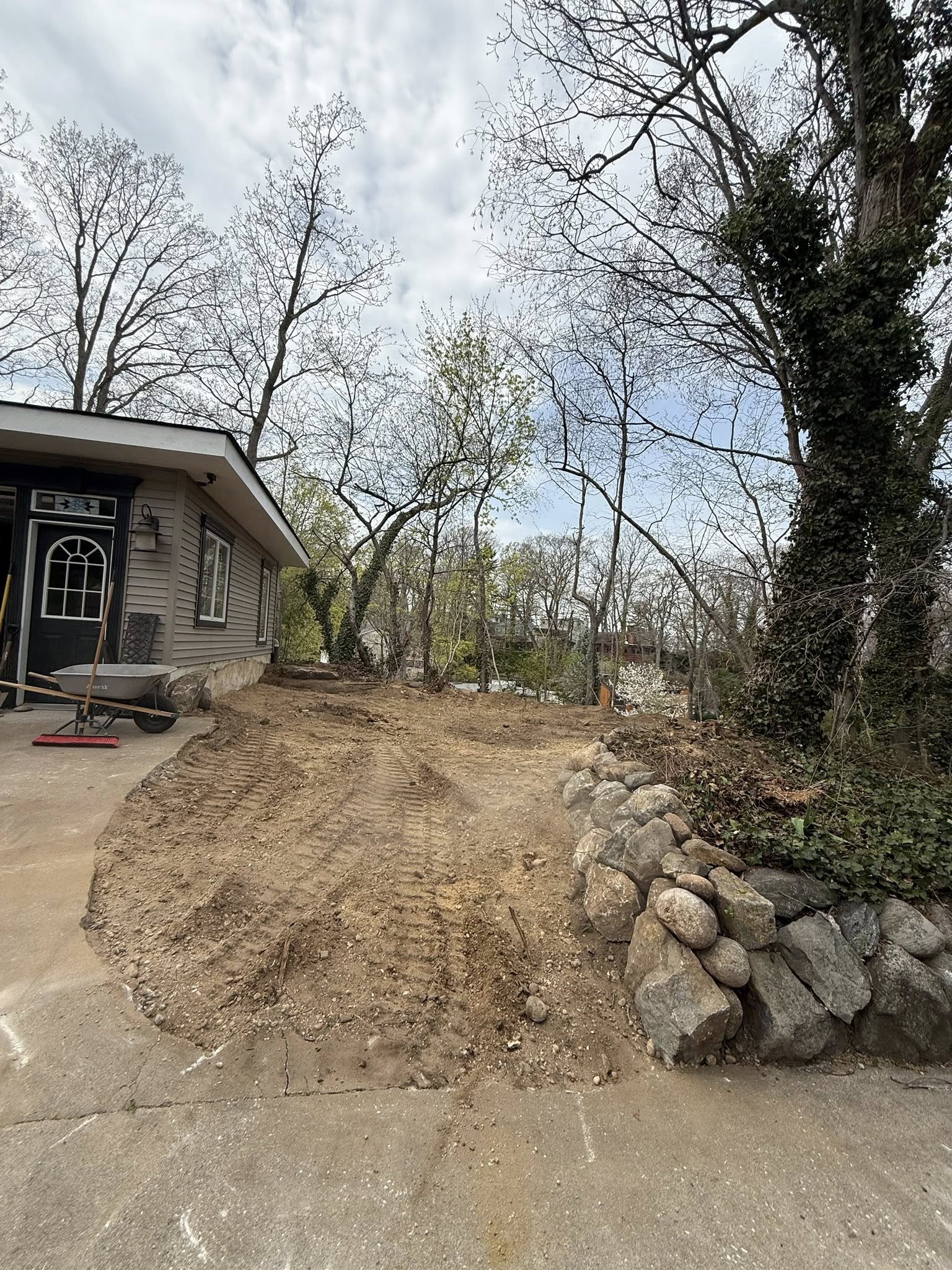 Excavating Company company High Idle Excavation in South Farmingdale, NY